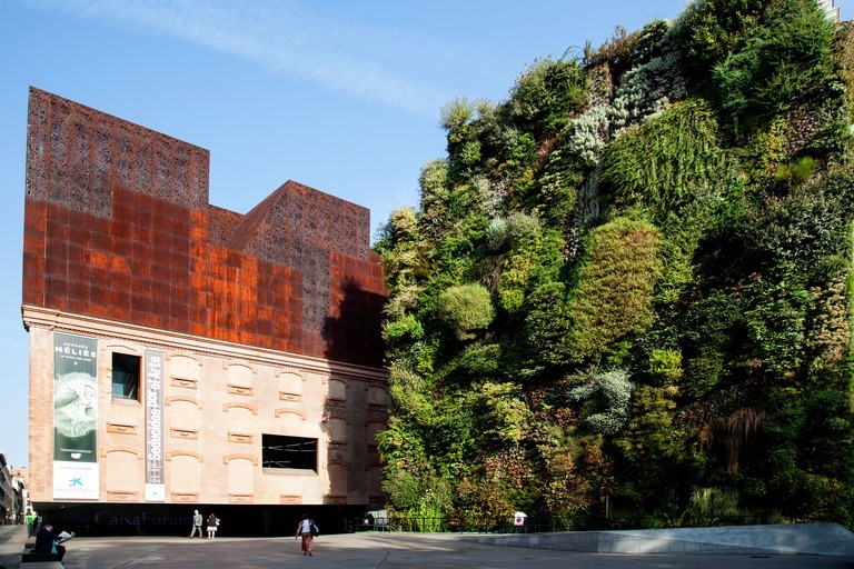 kuva CaixaForum -museosta Madridissa