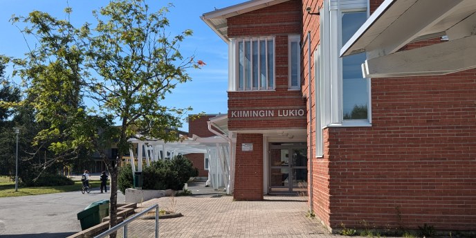 Kiimingin lukio kuva koulusta