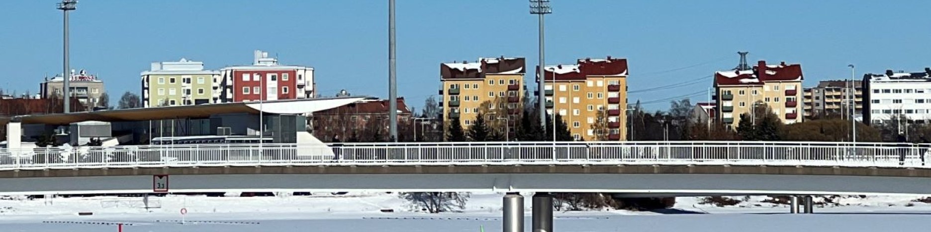 Pikisaaren silta Tuirassa.