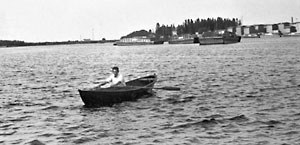 Valokuva: Joni Skiftesvik soutelemassa vuonna 1963.