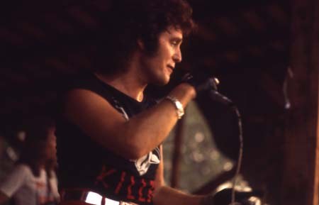 Valokuva: Alvin Stardust Kuusrockissa vuonna 1976.