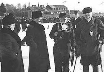 Valokuva: V. A. Koskenniemi Oulun Hiihdoissa 1939. 